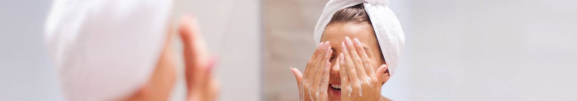 Wat zijn organische ingrediënten en waarom vind je ze in natuurlijke anti-aging verzorging? We leggen uit hoe ons BIO gamma met organische elementen rimpels vermindert.