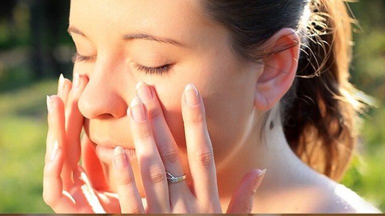 OMGAAN ONZUIVERE HUID 4