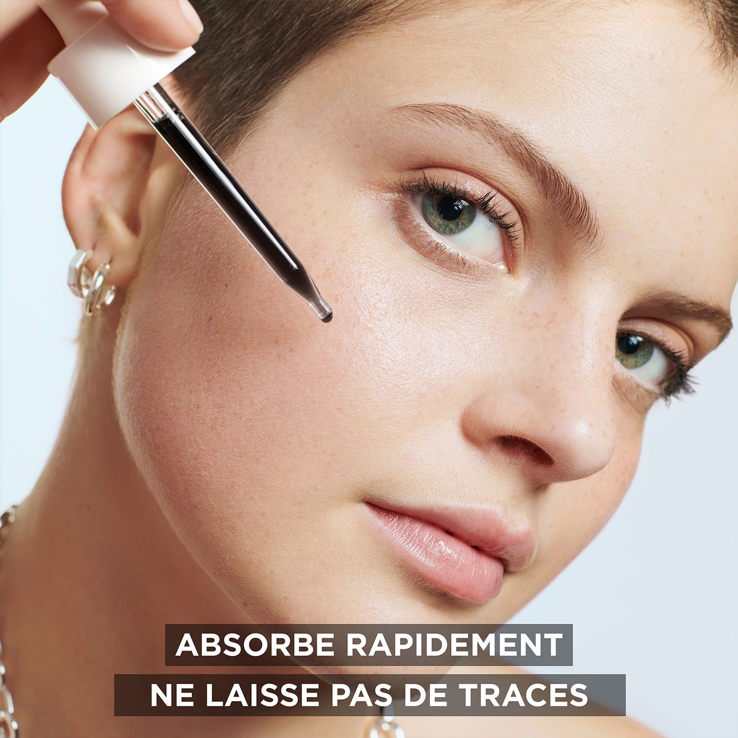 DMI Garnier PA AHABHASERUM BENEFITS 2022 ECOM Application Benefits FRjpg master